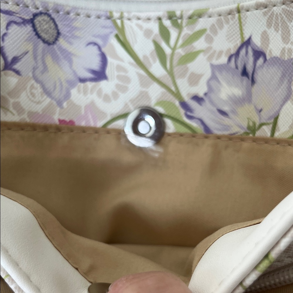 Giani Bernini White Floral Crossbody with Pink & Purple Blooms - Picture 3 of 15